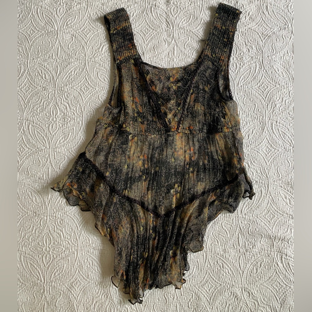 NEW ROMANTICS Flowy Blouse Top